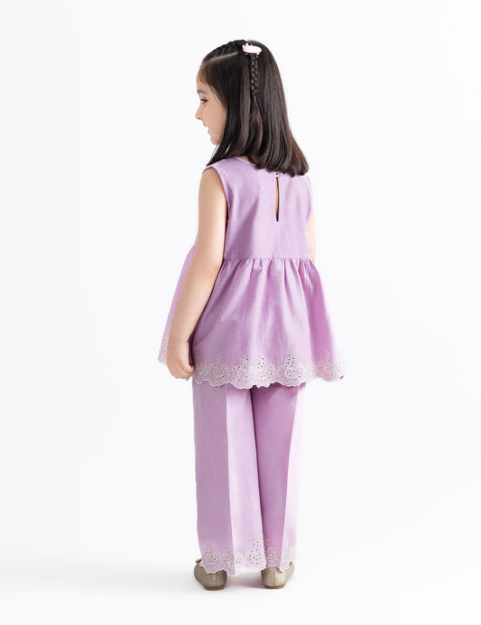 SLEEVELESS EMBROIDERED HEM TOP