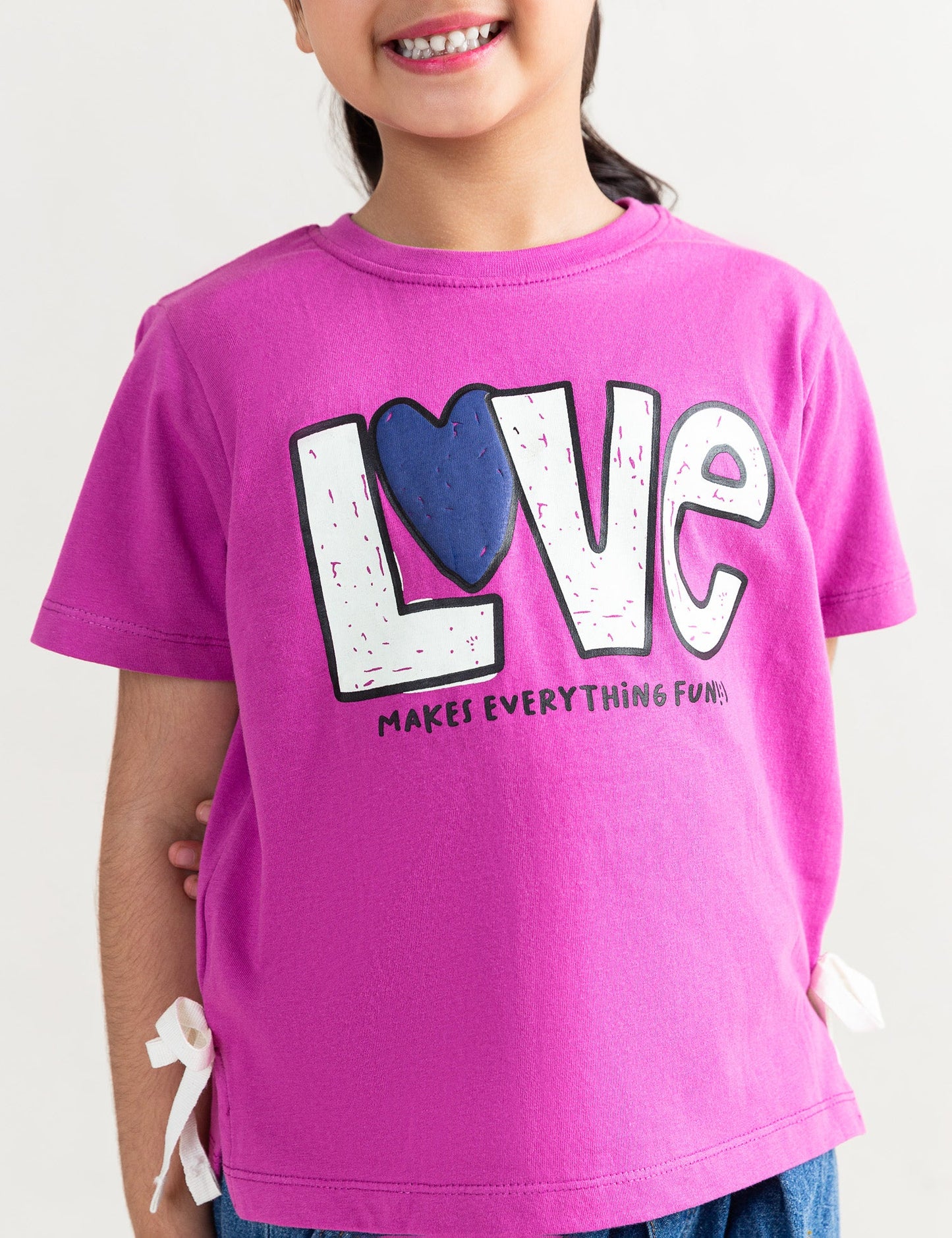 LOVE MAKES EVERYTHING FUN PRINTED T-SHIRT