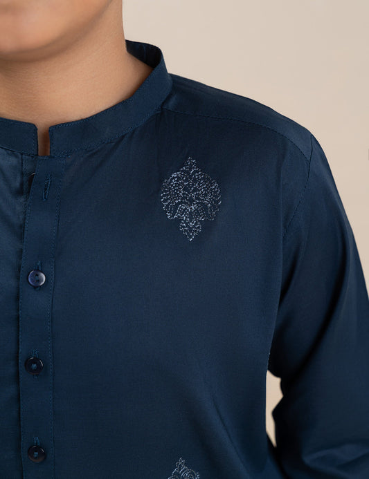 2 PIECE CLASSIC EMBROIDERED SUIT