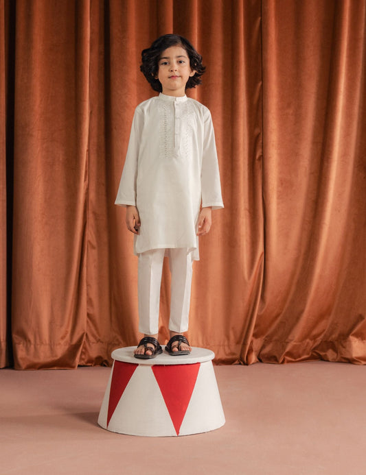 2 PIECE CLASSIC EMBROIDERED SUIT