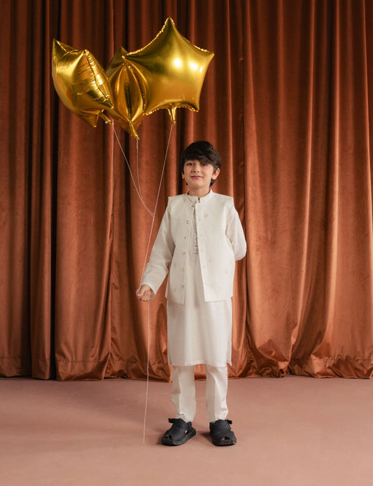 EMBROIDERED WAISTCOAT