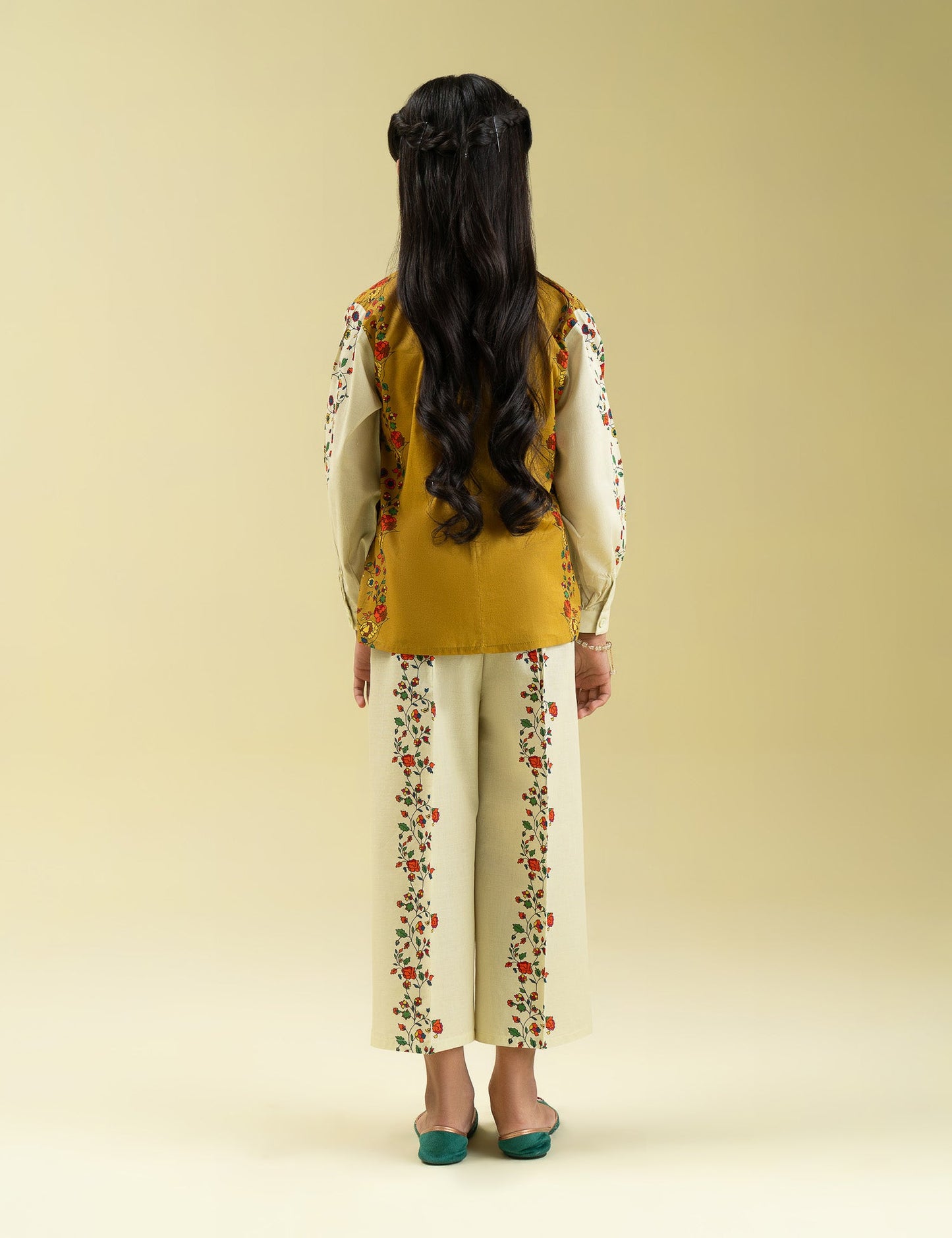 2 PIECE FLORAL PRINTED SUIT