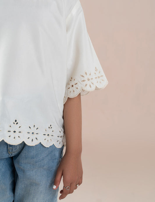 EMBROIDERED TOP