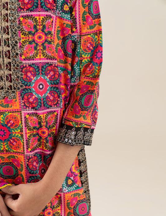 CLASSIC EMBROIDERED LONG KURTI