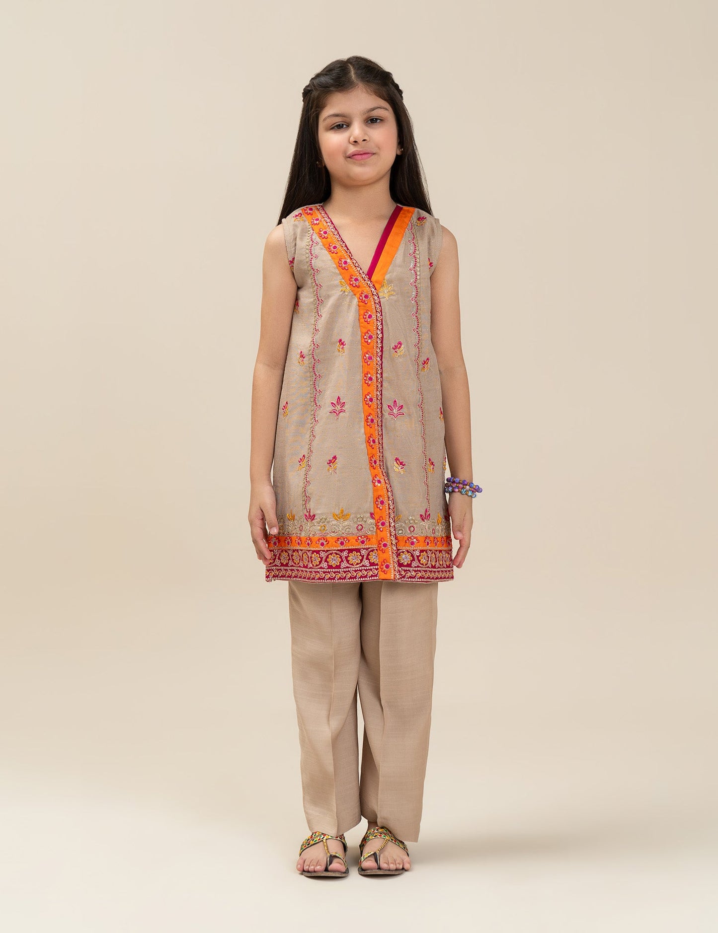 2 PIECE SLEEVELESS ETHNIC EMBROIDERED SUIT
