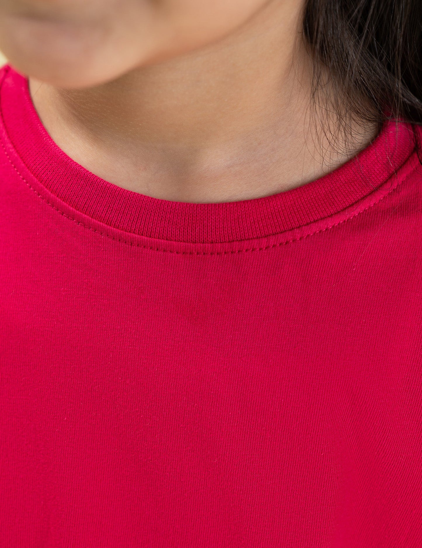 BASIC T-SHIRT