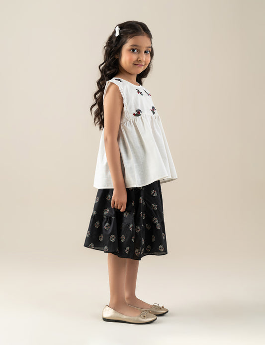 2 PIECE FLORAL EMBROIDERED SUIT