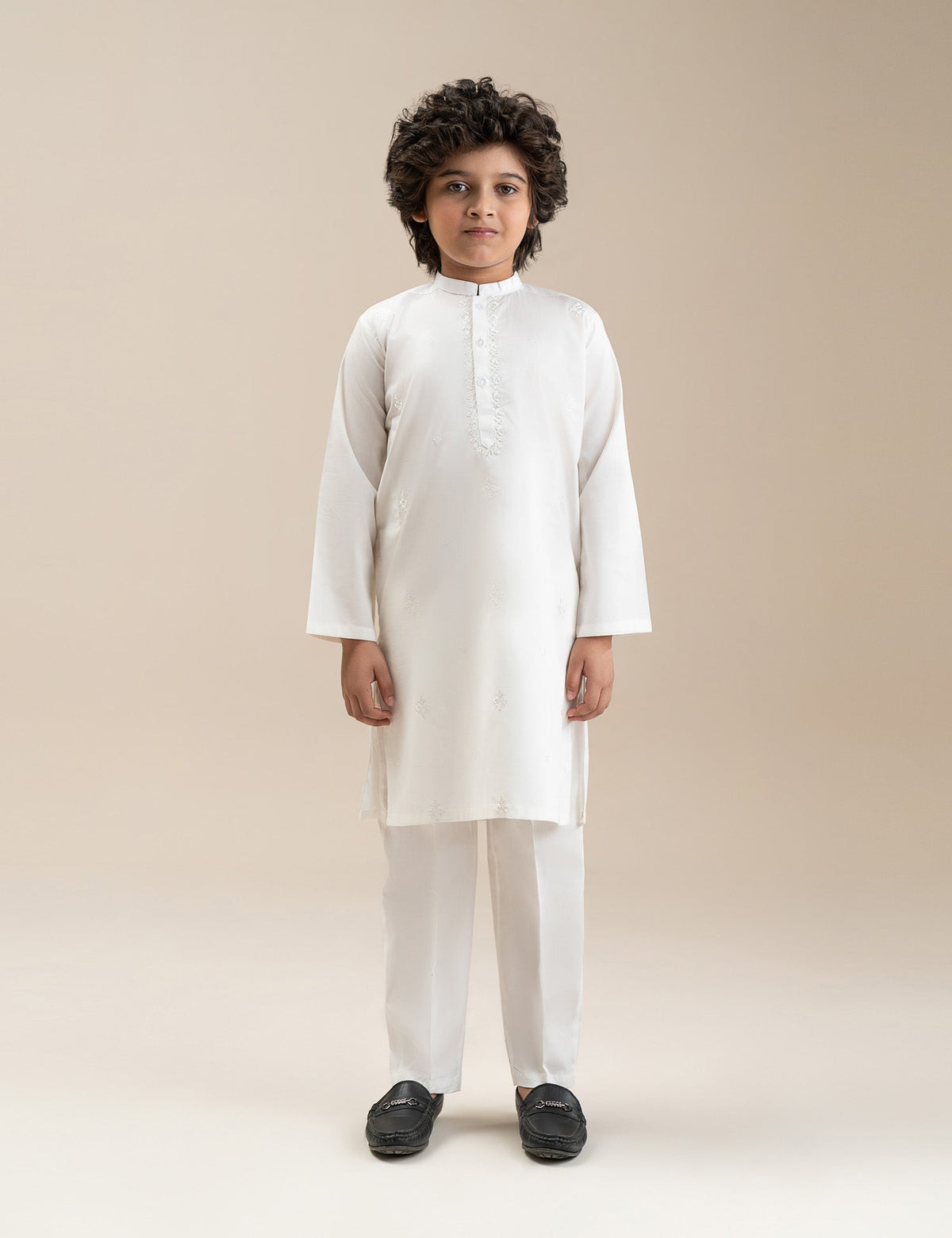 2 PIECE CLASSIC EMBROIDERED SUIT