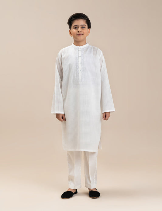 2 PIECE TEXTURED EMBROIDERED SUIT