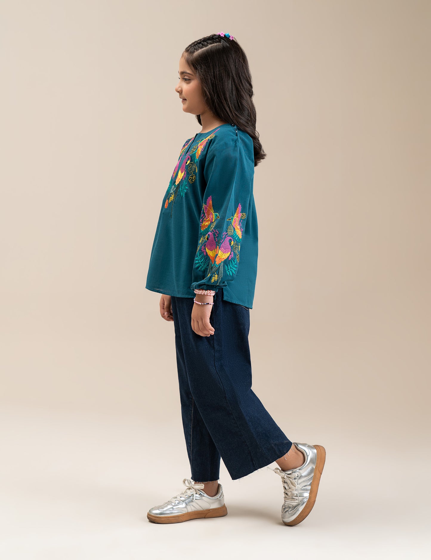 BIRD EMBROIDERED TOP