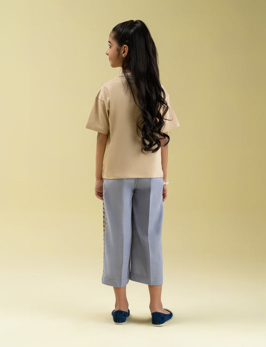 BASIC T-SHIRT
