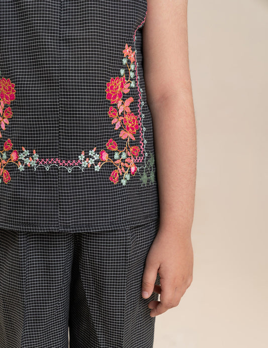2 PIECE FLORAL EMBROIDERED SUIT