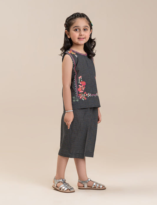 2 PIECE FLORAL EMBROIDERED SUIT