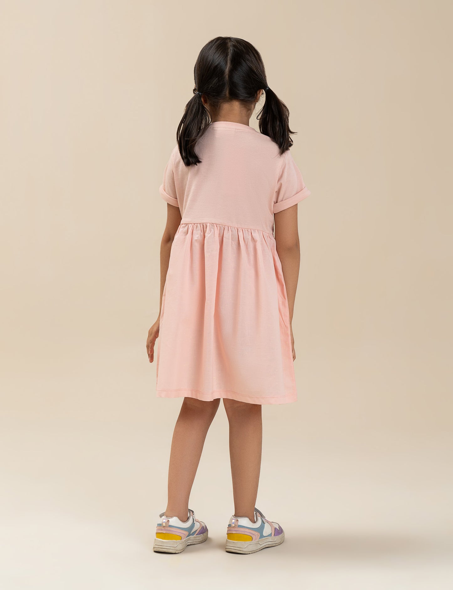 BOW GRAPHIC DRESS