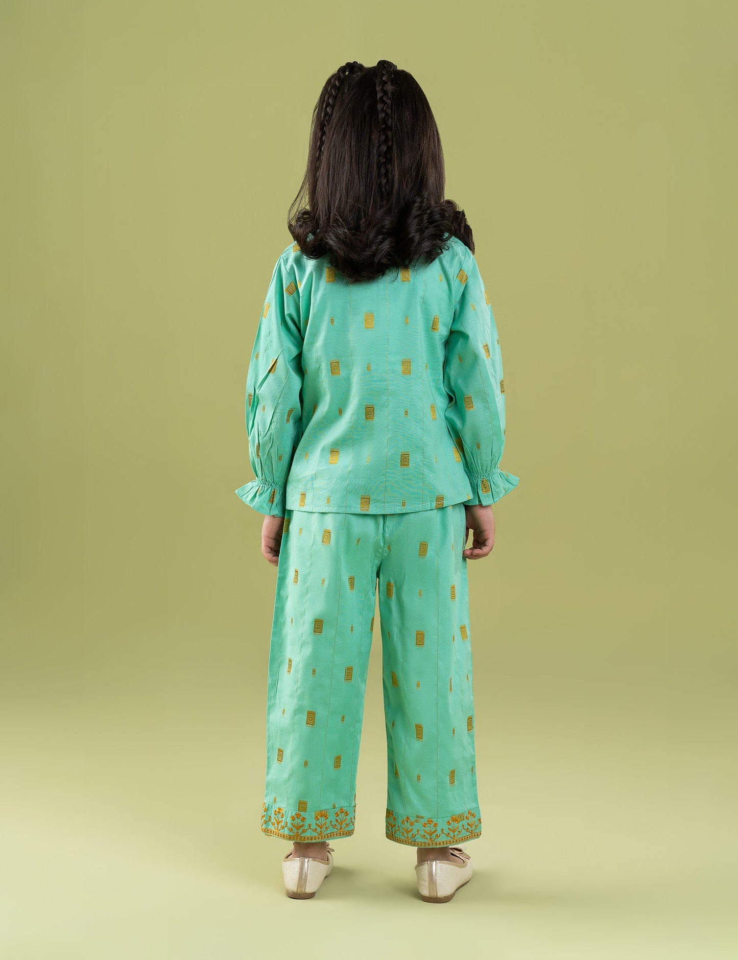 2 PIECE FLORAL EMBROIDERED SUIT