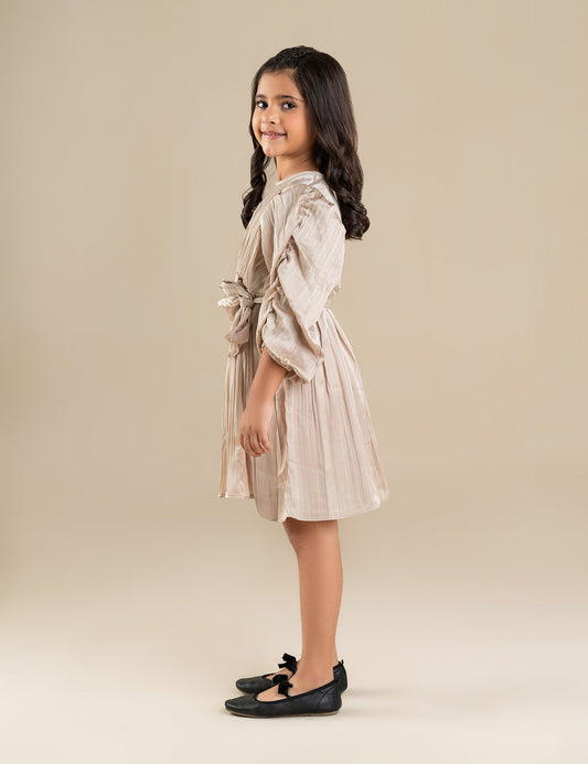 RUFFLE SLEEVE BELTED DRESS