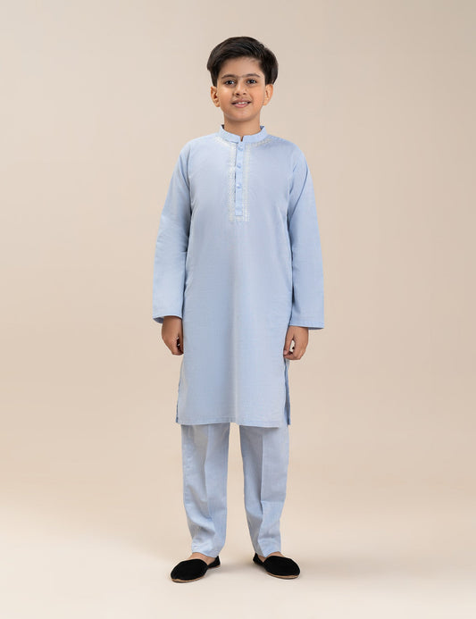 2 PIECE TEXTURED EMBROIDERED SUIT