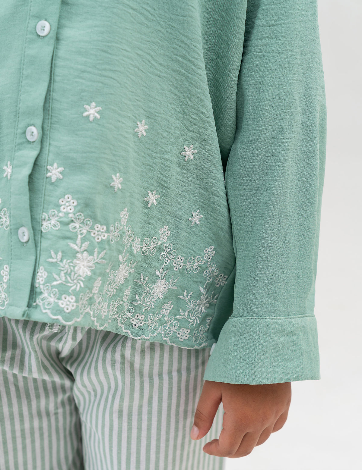 2 PIECE FLORAL EMBROIDERED SUIT