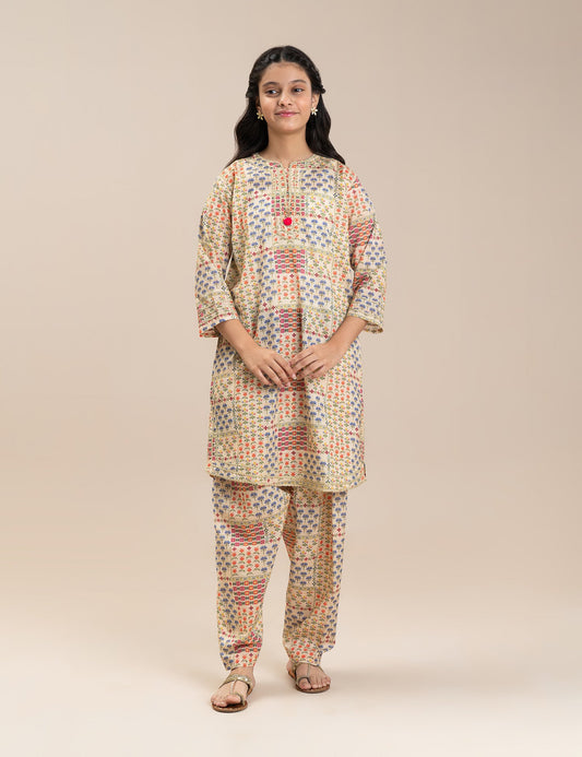 2 PIECE FLORAL PRINTED SUIT