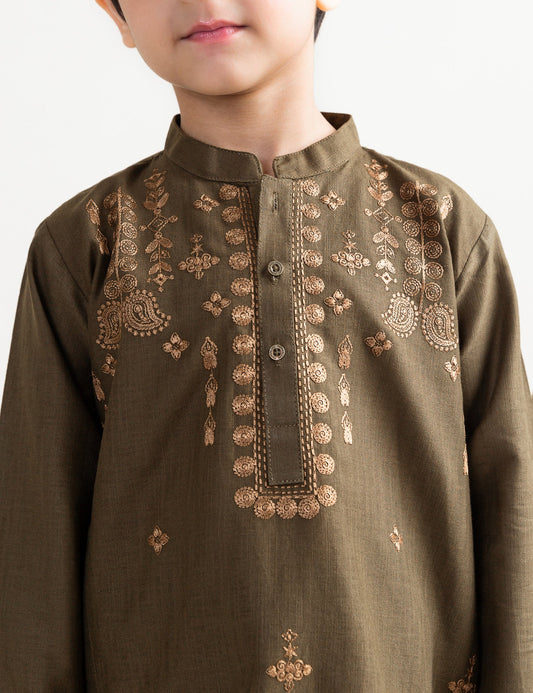 2 PIECE EMBROIDERED SUIT