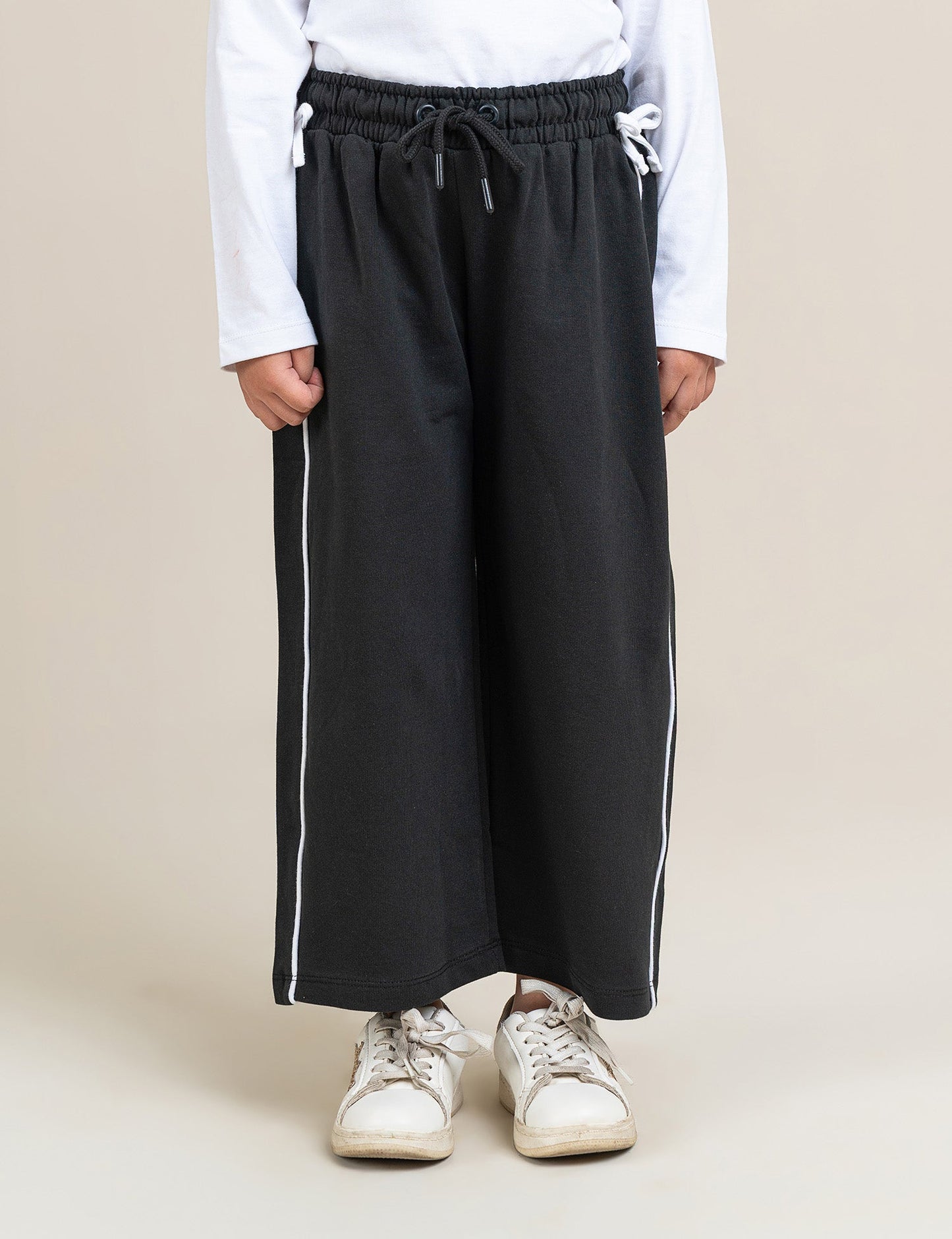 CONTRAST TRIM PANTS