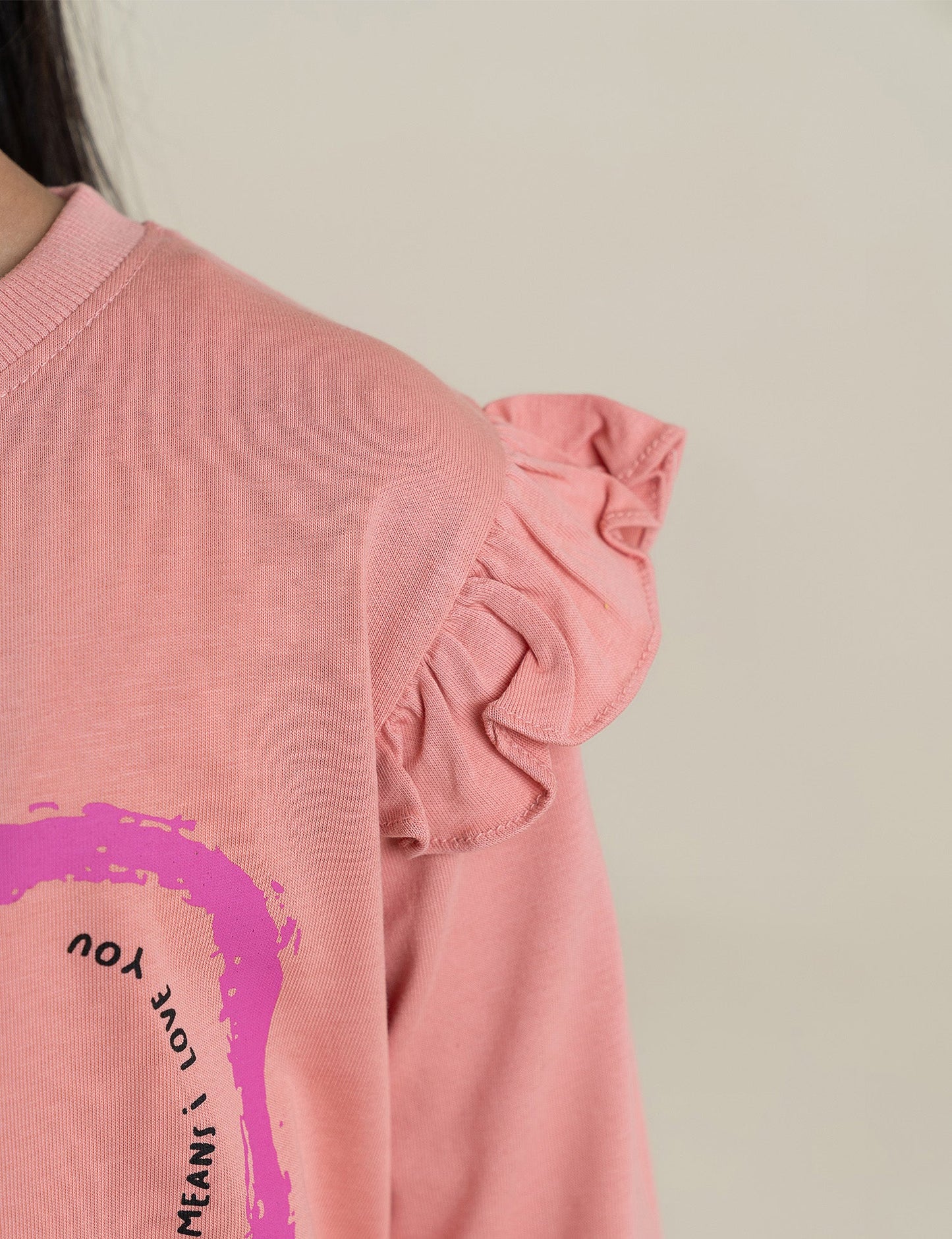 HEART AND FLOWER RUFFLE SLEEVE SWEATSHIRT
