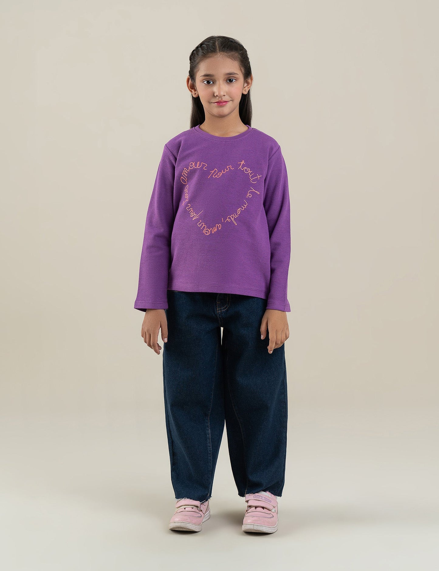 HEART SCRIPT DESIGN T-SHIRT