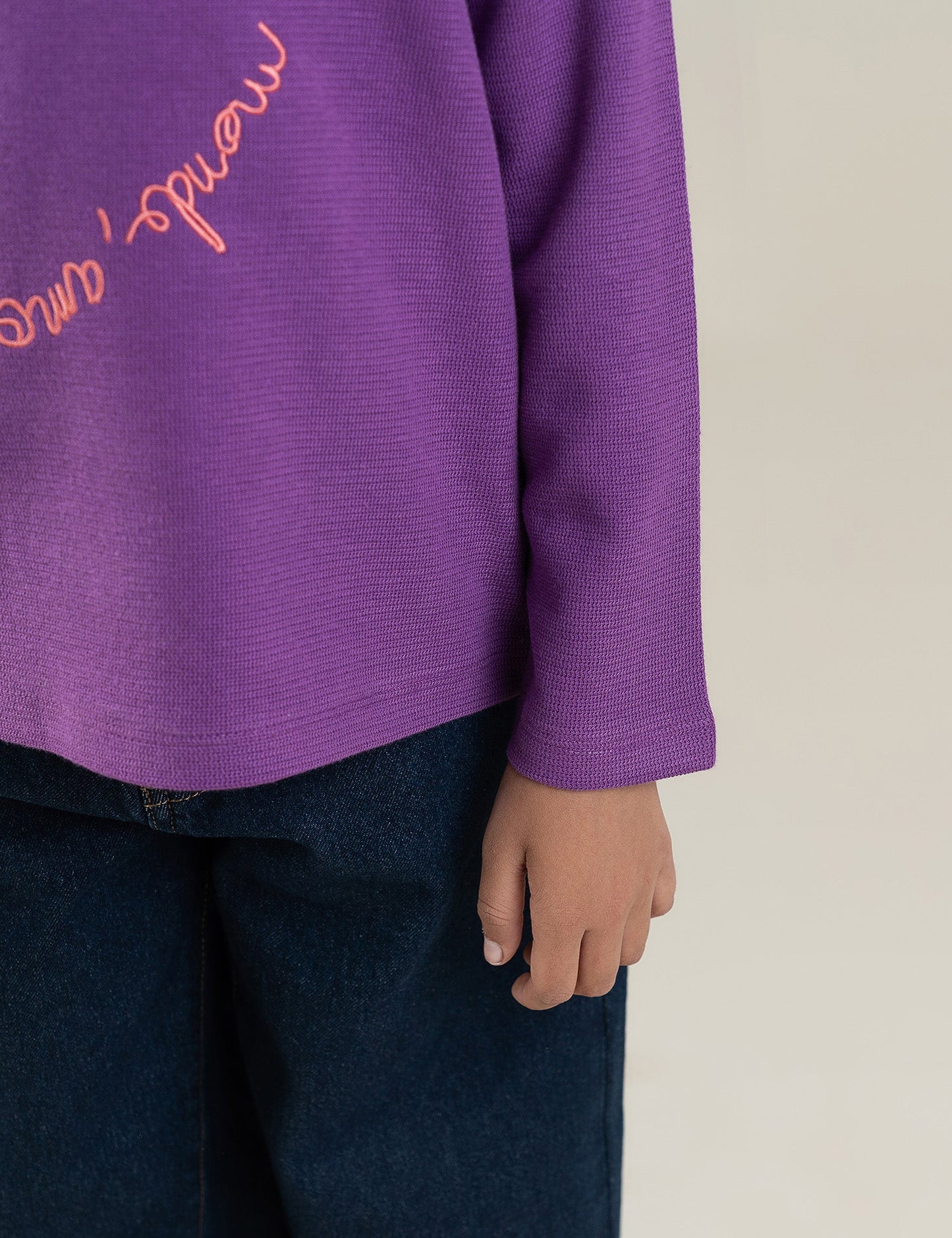 HEART SCRIPT DESIGN T-SHIRT