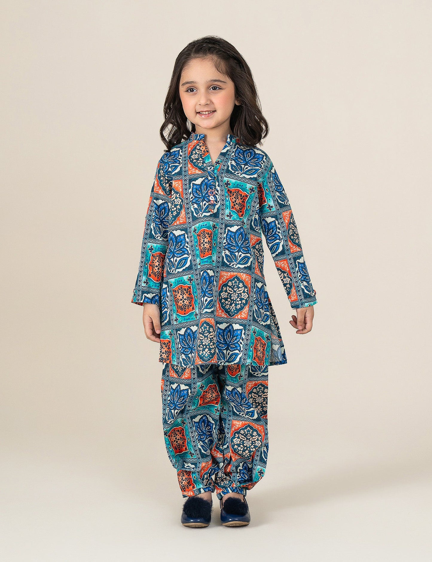 2 PIECE PRINTED SUIT