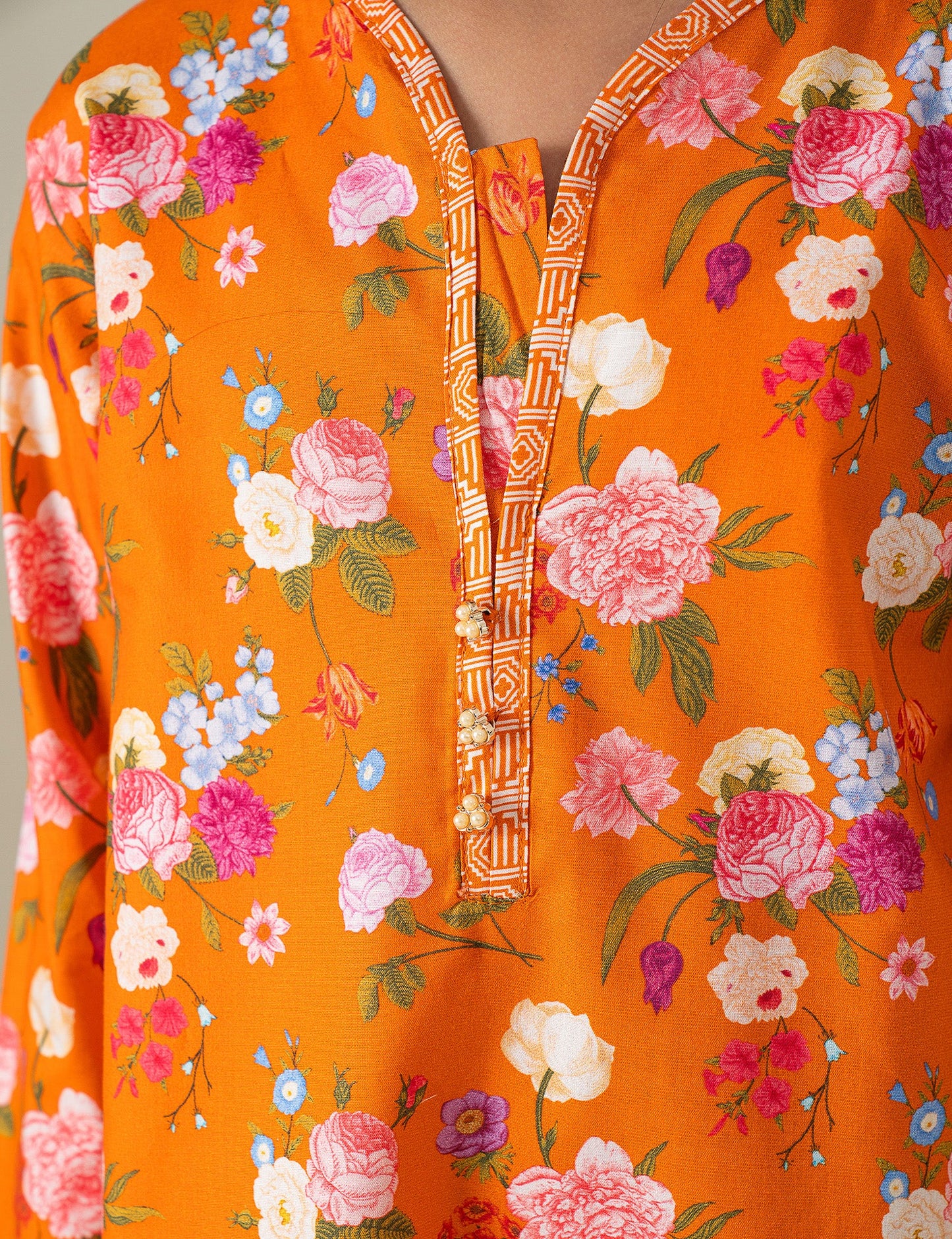 2 PIECE FLORAL PRINTED SUIT