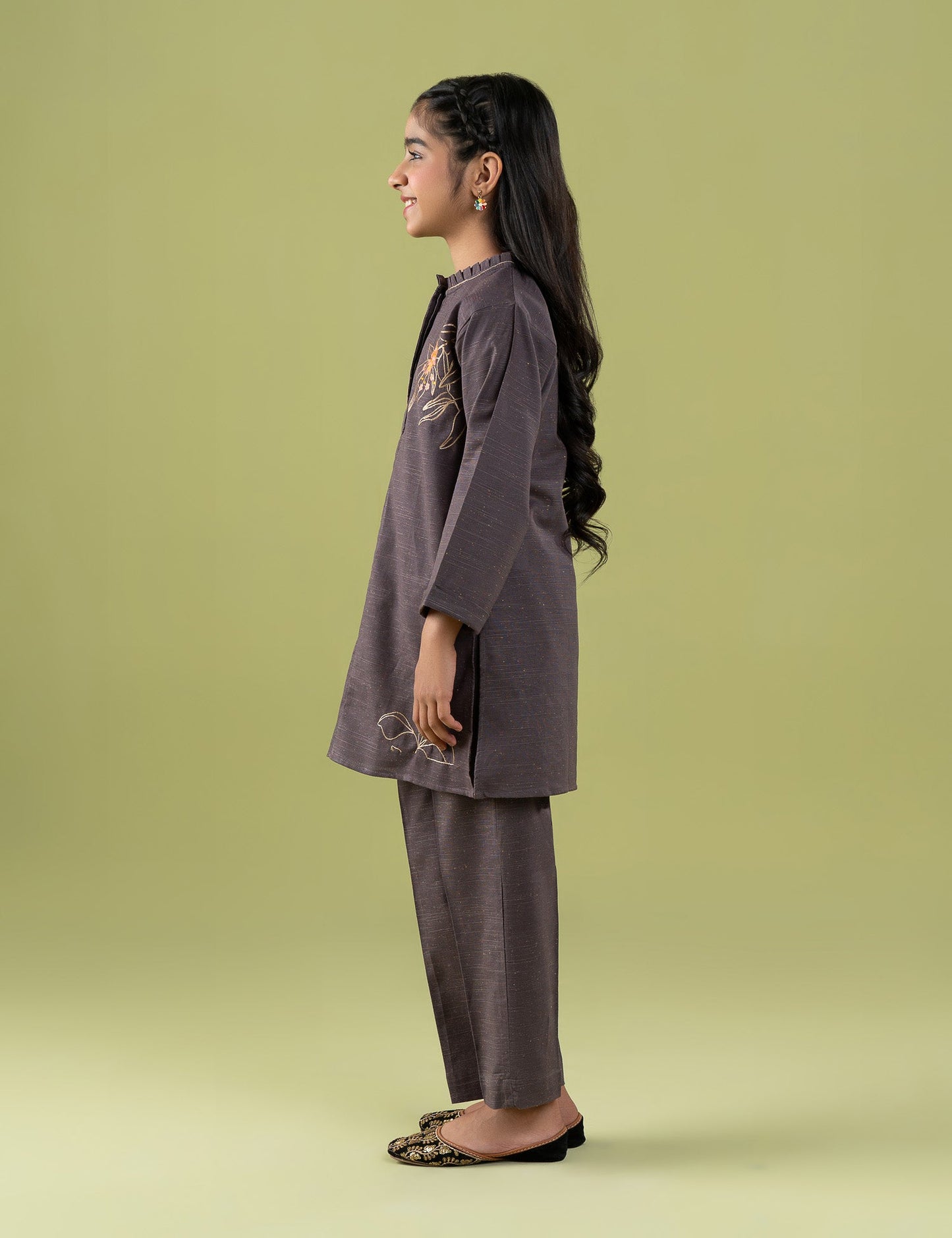 2 PIECE CONTRAST EMBROIDERED SUIT