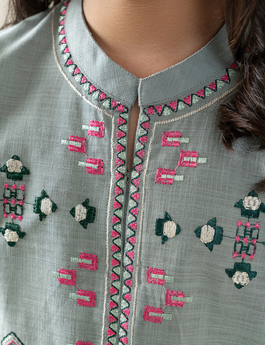 2 PIECE GEOMETRIC EMBROIDERED SUIT