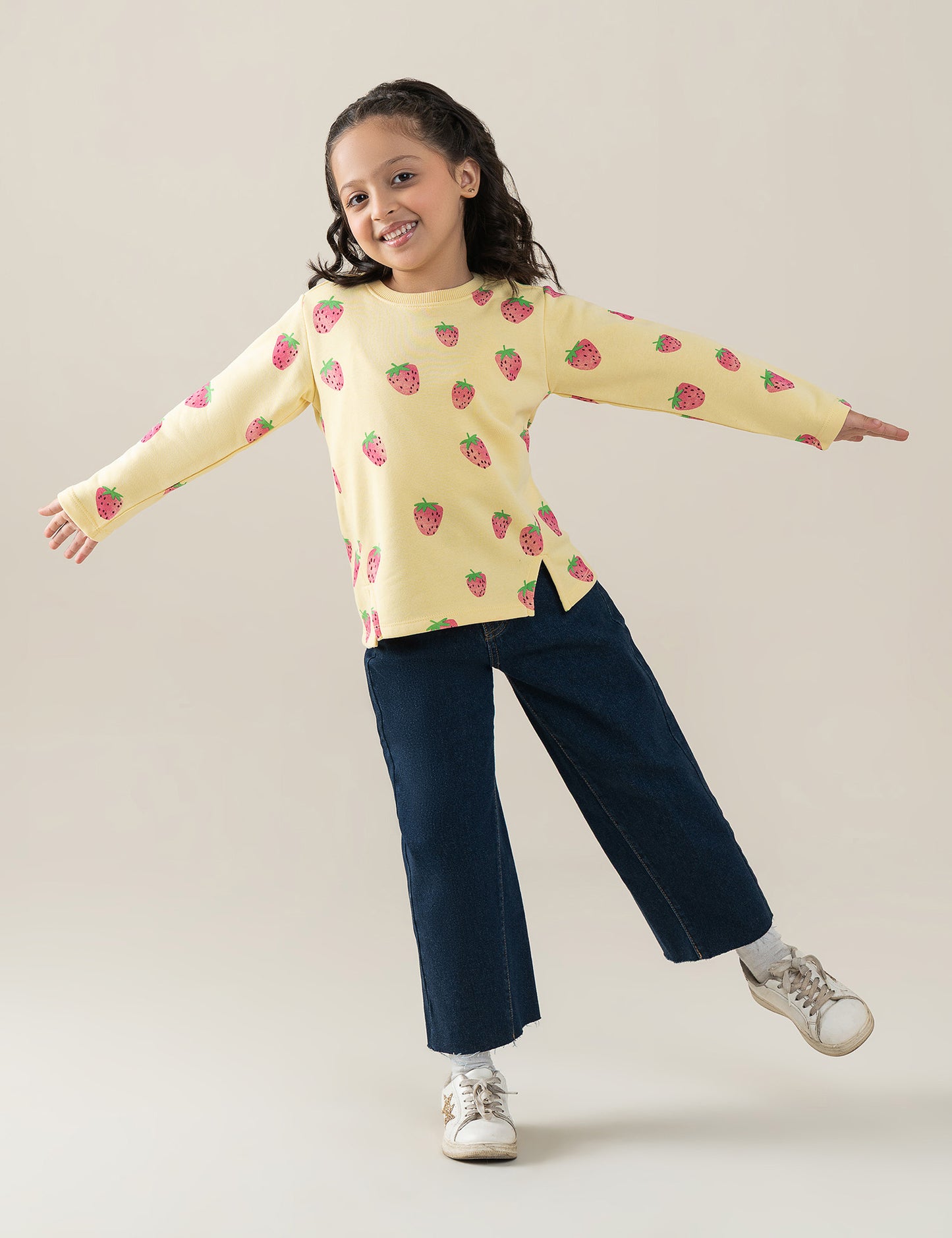 STRAWBERRY PRINTED T-SHIRT