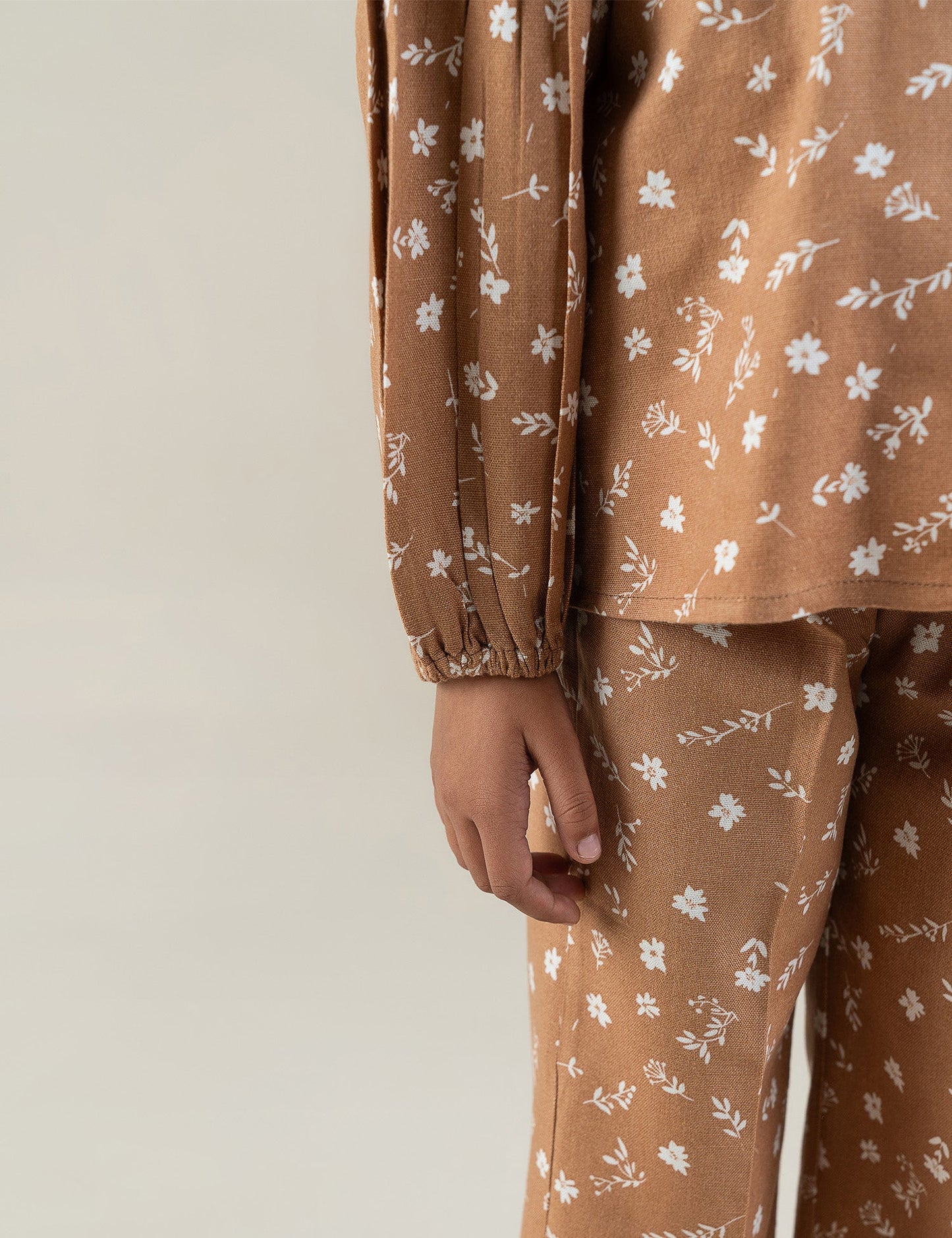 2 PIECE FLORAL PRINTED SUIT