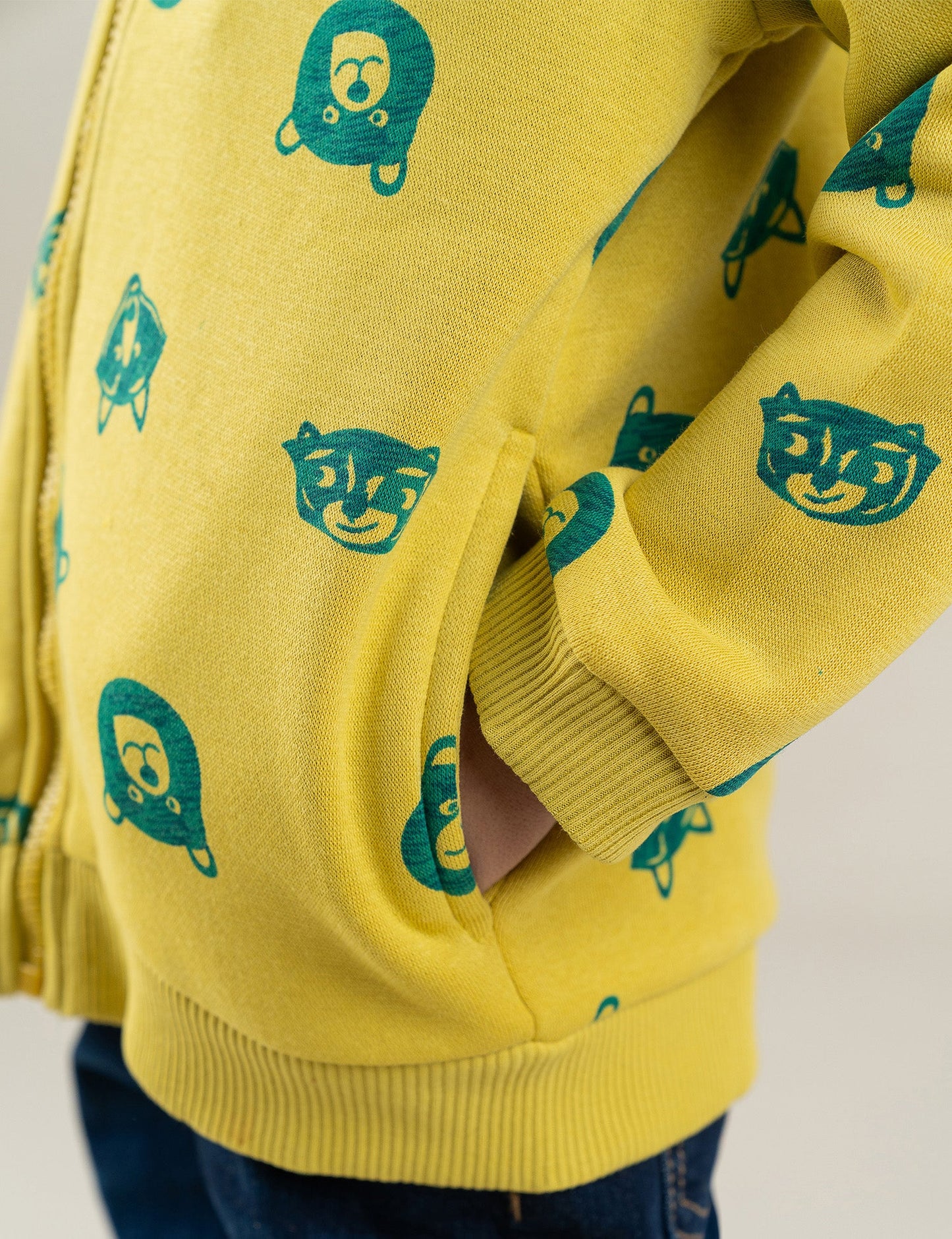 BEAR PRINTED ZIP-UP HOODIE
