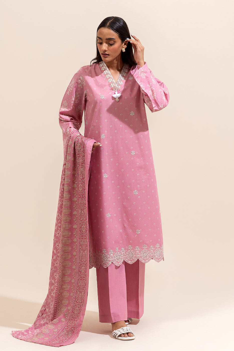 3 PIECE EMBROIDERED LAWN SUIT-VIVID ROSE ( UNSTITCHED)