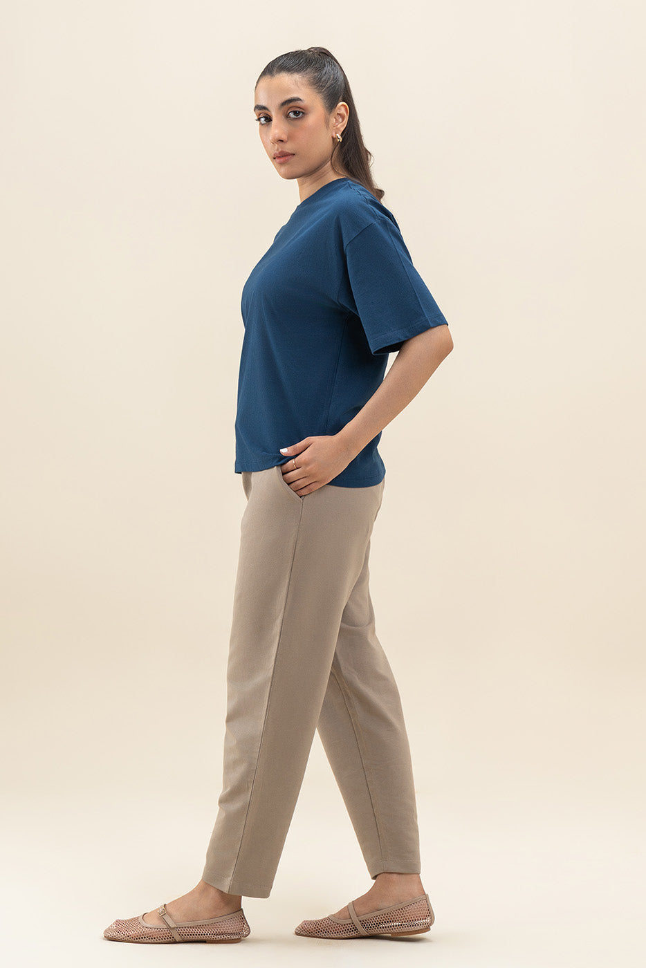 BLUE ROUND NECK T-SHIRT