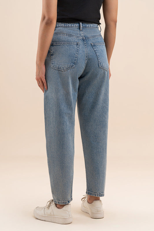 MOM JEANS