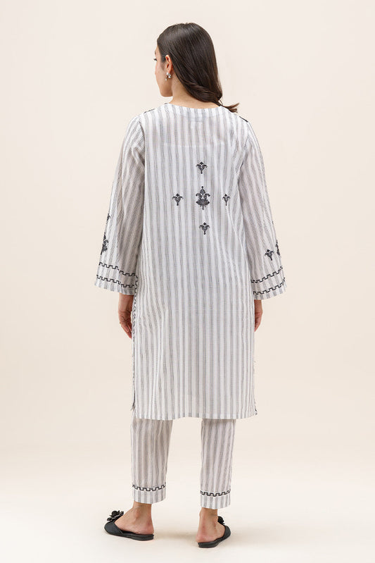 2 PIECE EMBROIDERED DORIA SUIT (PRET)
