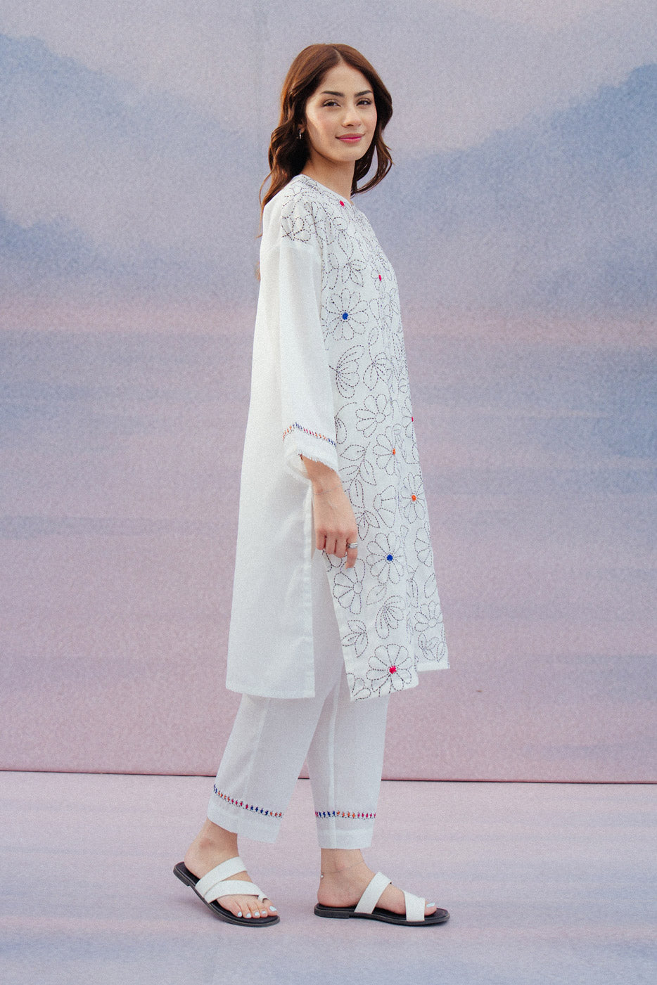 2 PIECE HAND EMBROIDERED YARN DYED SUIT (PRET)