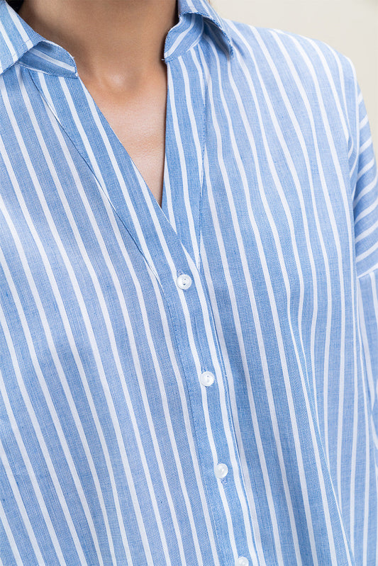 EMBROIDERED V-NECK SHIRT