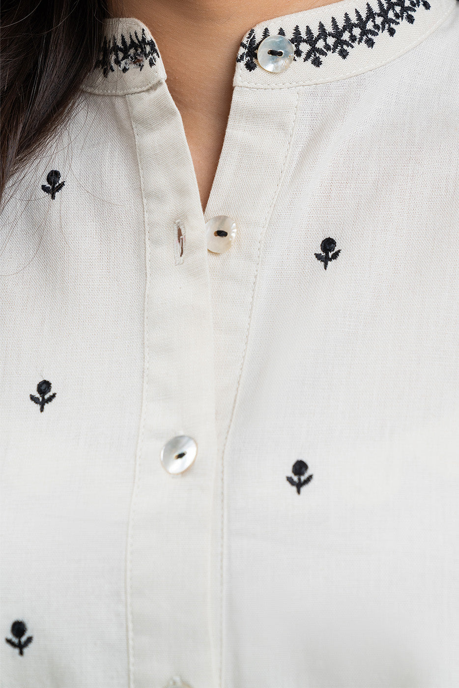 BASIC LINEN BLOUSE (WESTERN)