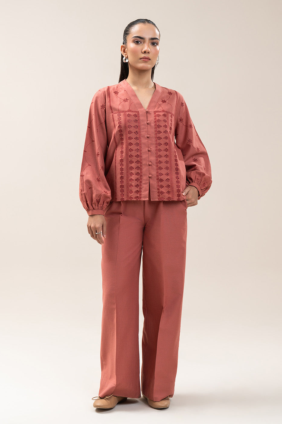 V-NECK EMBROIDERED CO-ORD SET