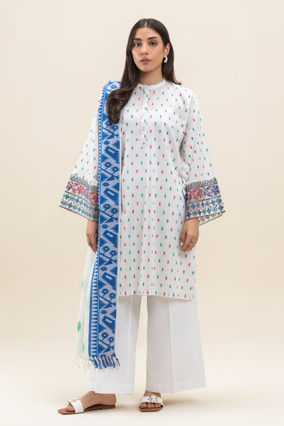 2 PIECE EMBROIDERED JACQUARD SUIT (PRET)