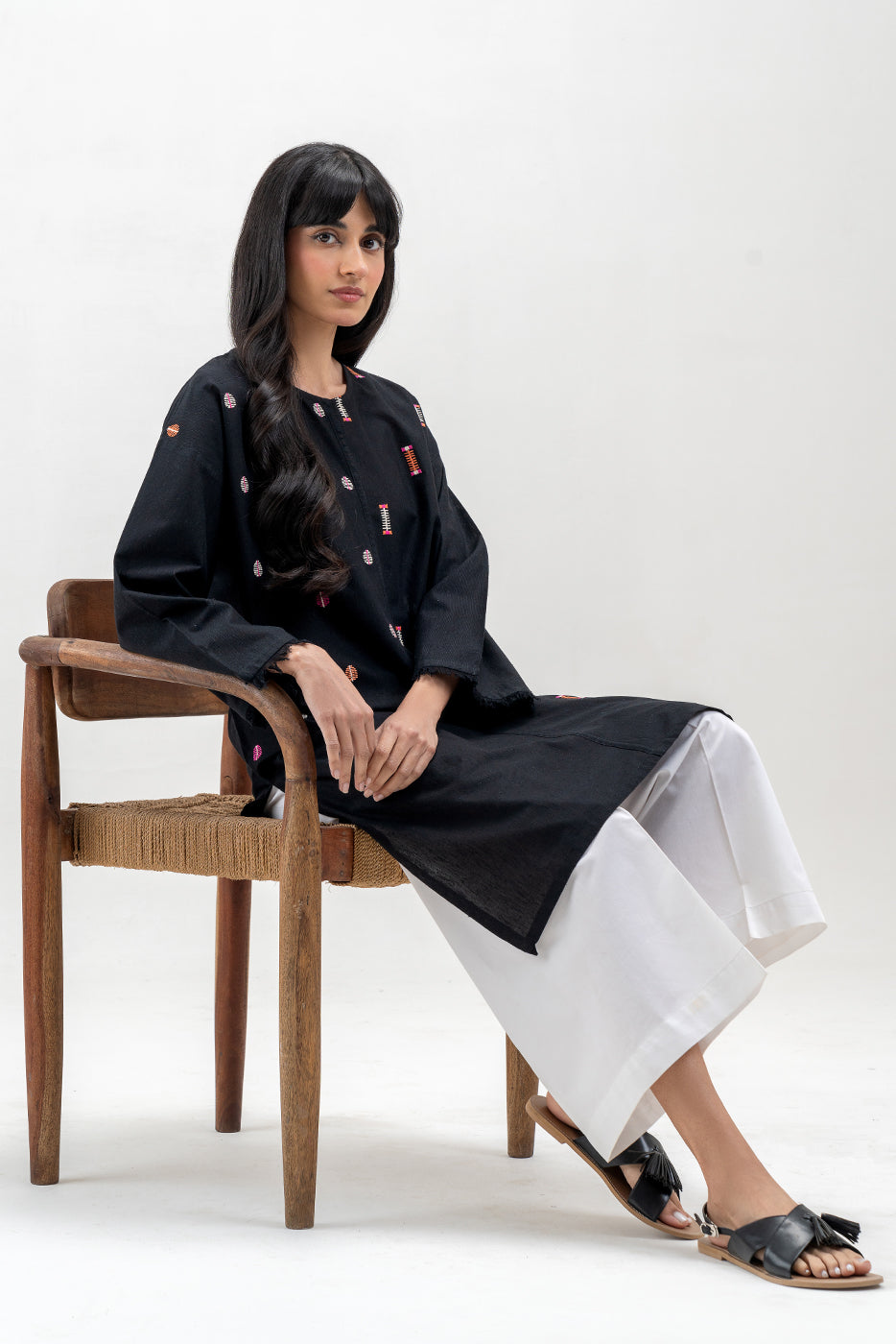 EMBROIDERED KARANDI SHIRT (PRET)