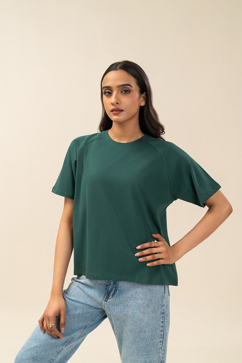 BASIC TEE