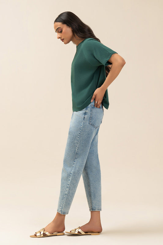 BASIC TEE