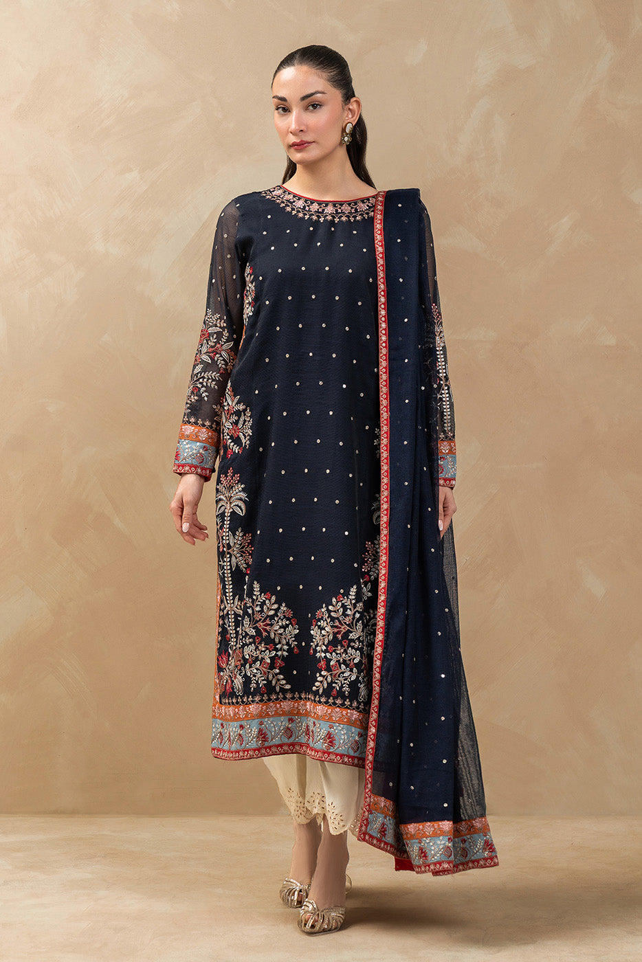 2 PIECE EMBROIDERED ORGANZA SUIT (LUXURY-PRET)