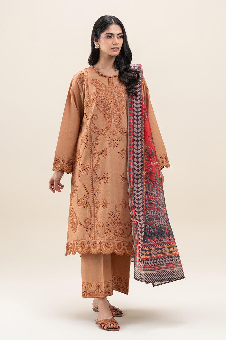 3 PIECE EMBROIDERED LAWN SUIT (PRET)