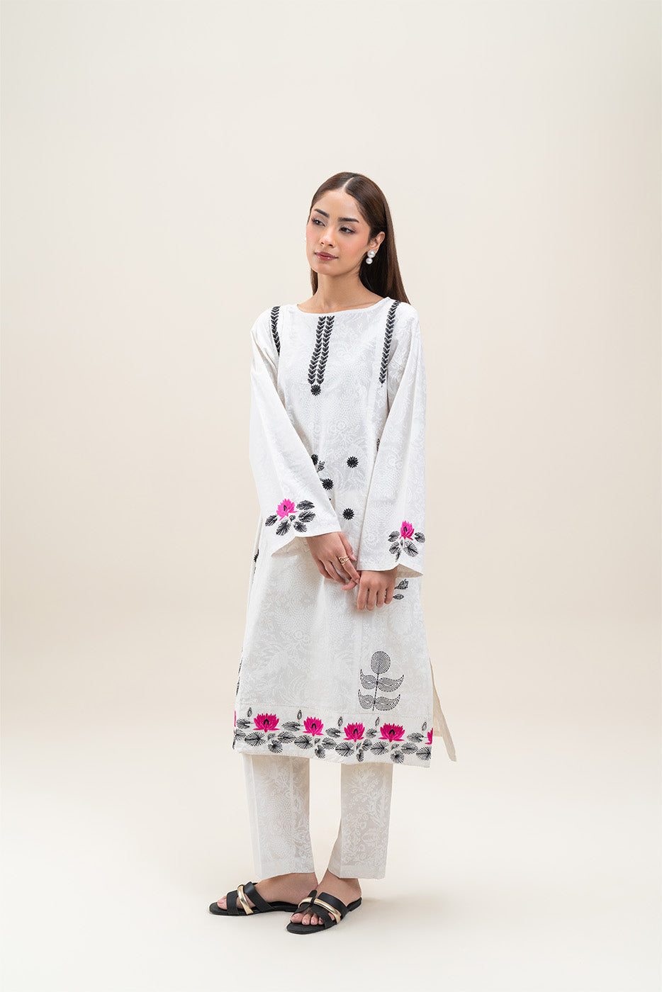 2 PIECE EMBROIDERED LAWN SUIT (PRET)
